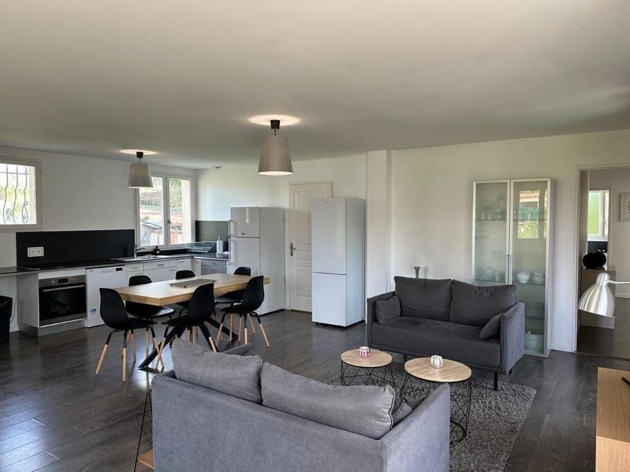 Villa Constance 3 Antibes - Spacieux Logement En Dernier Etage Екстериор снимка