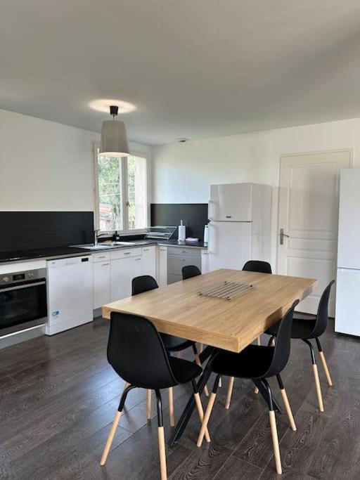 Villa Constance 3 Antibes - Spacieux Logement En Dernier Etage Екстериор снимка