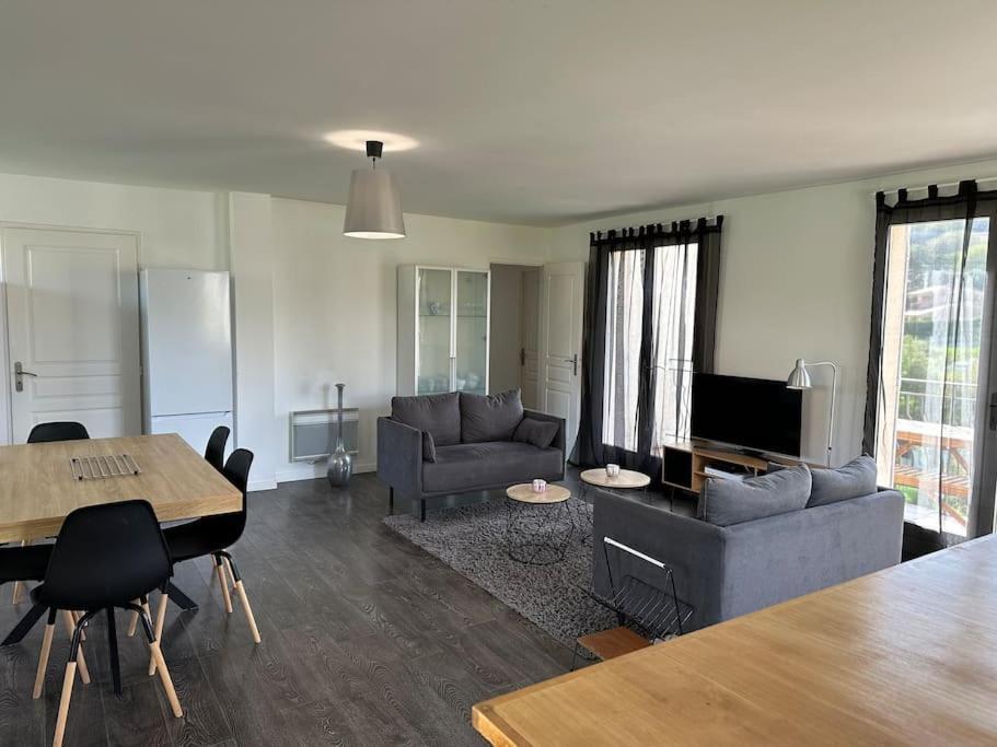 Villa Constance 3 Antibes - Spacieux Logement En Dernier Etage Екстериор снимка