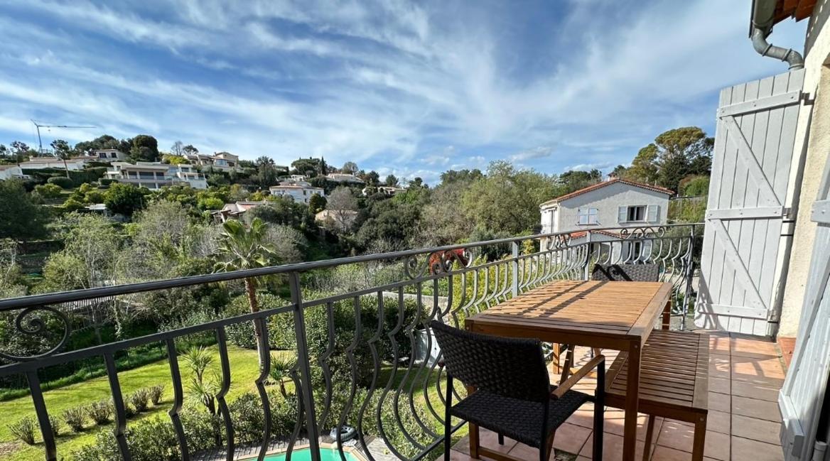 Villa Constance 3 Antibes - Spacieux Logement En Dernier Etage Екстериор снимка